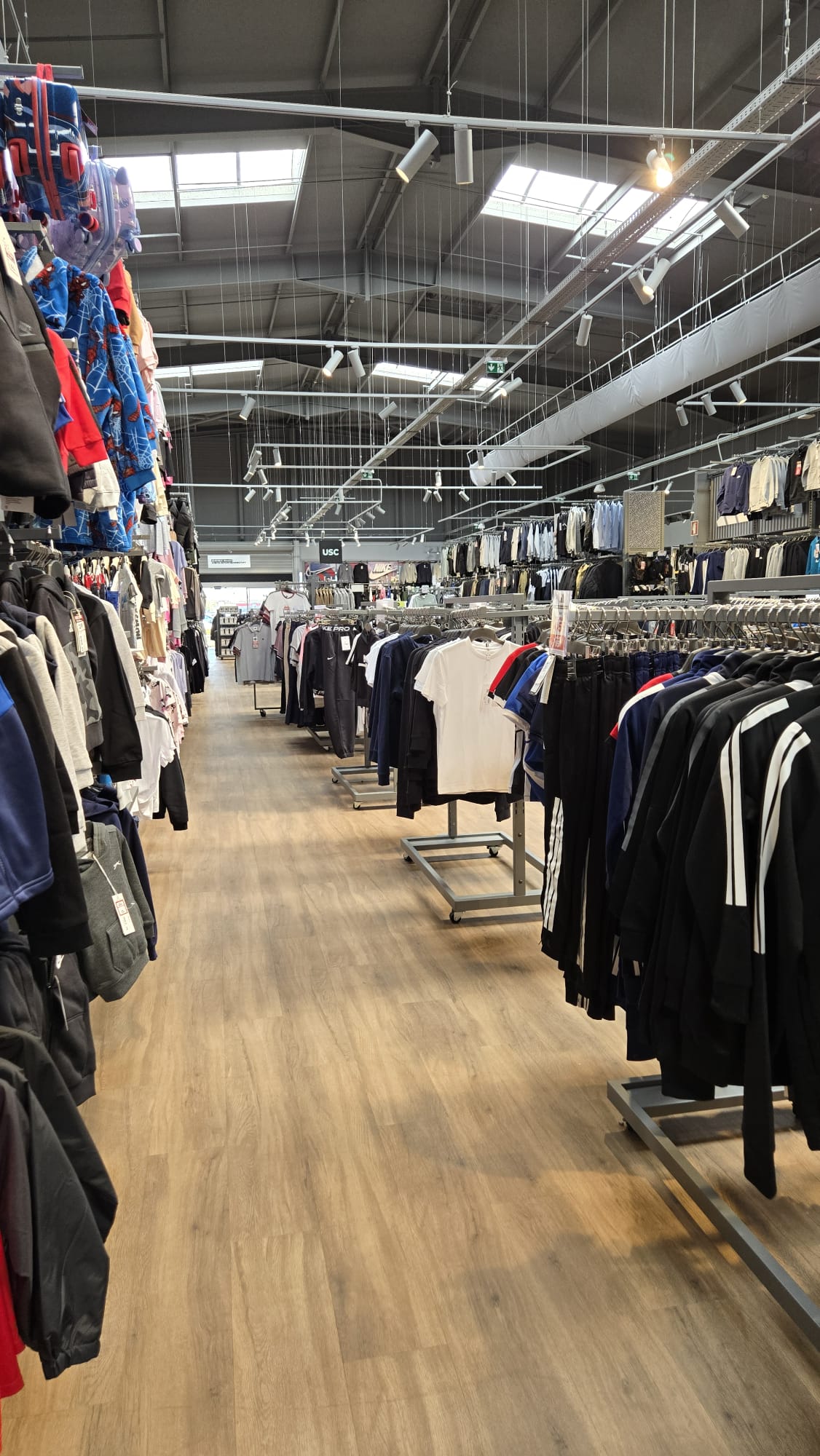 Sports Direct, fotografia adicional do projecto